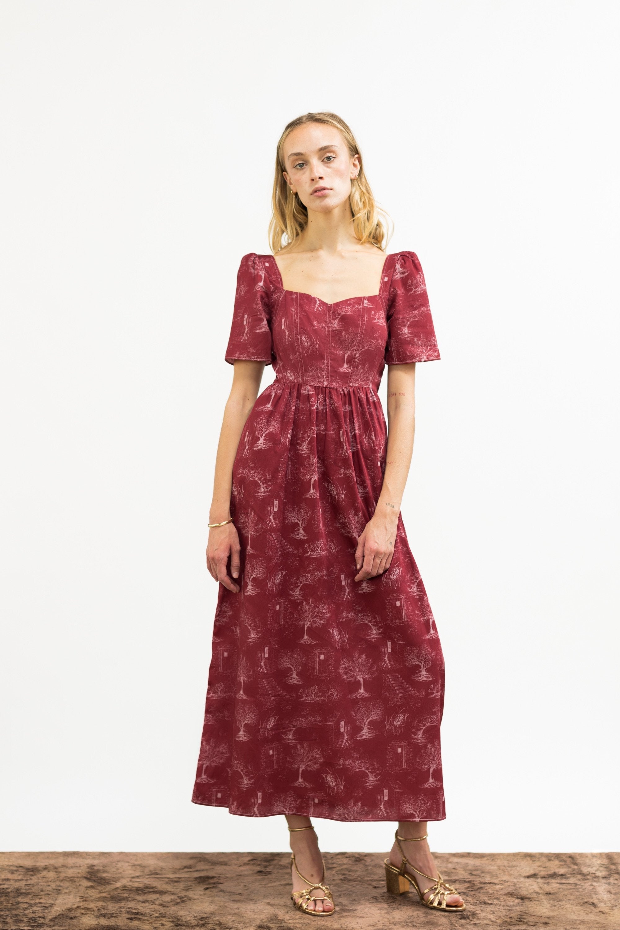 Beatrice Maxi Dress With Sweetheart Neckline / Ruby Red + Alabaster Cotton Toile