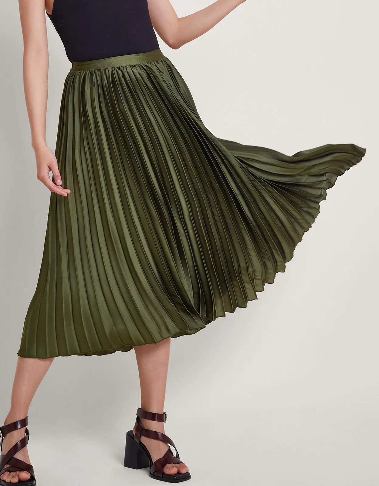 Evelyn Pleated Skirt Green