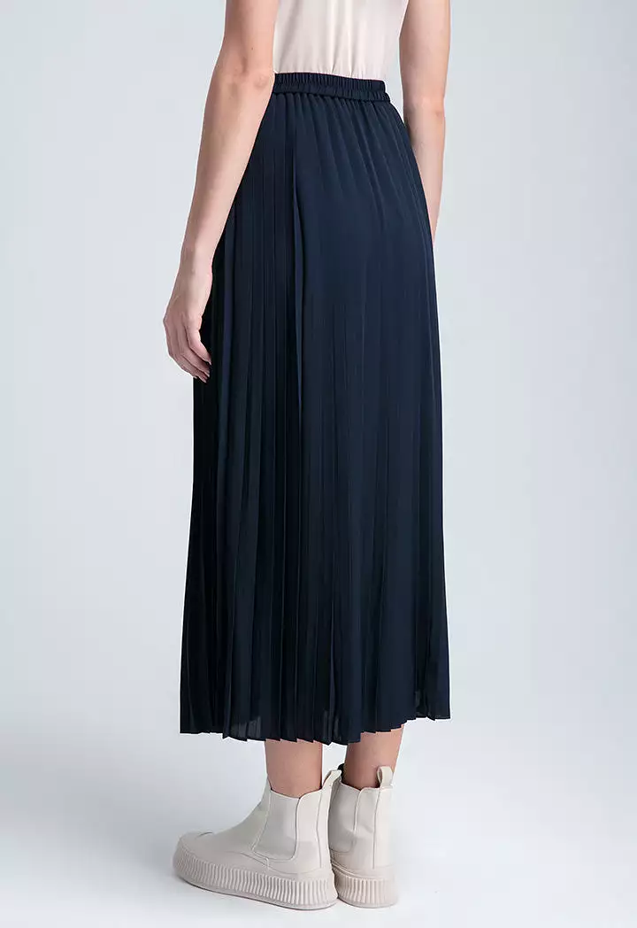 Even Pleated Solid Skirt