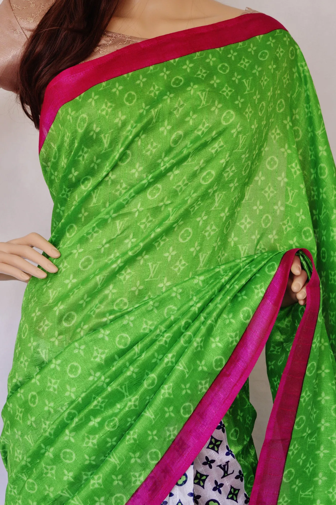 Gorgeous White & Green  Cotton Mix Silk Saree