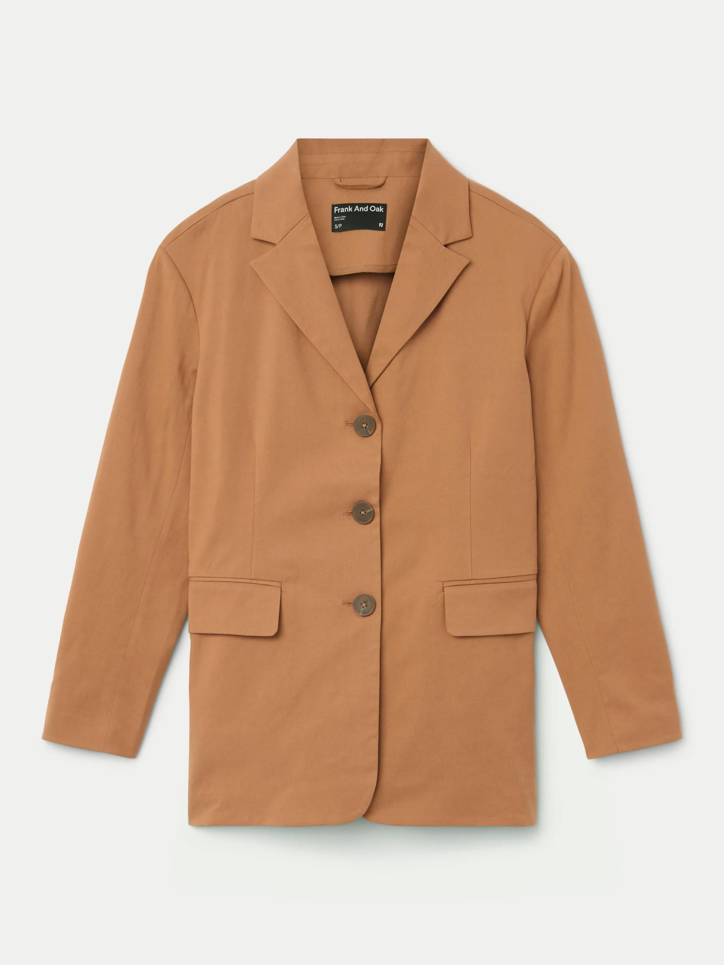 The Relaxed 3-Button Blazer in Nutmeg