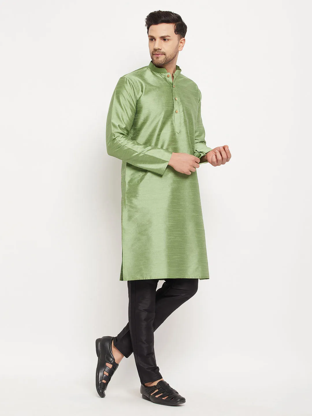 VM BY VASTRAMAY Men's Light Green Cotton Silk Blend Kurta