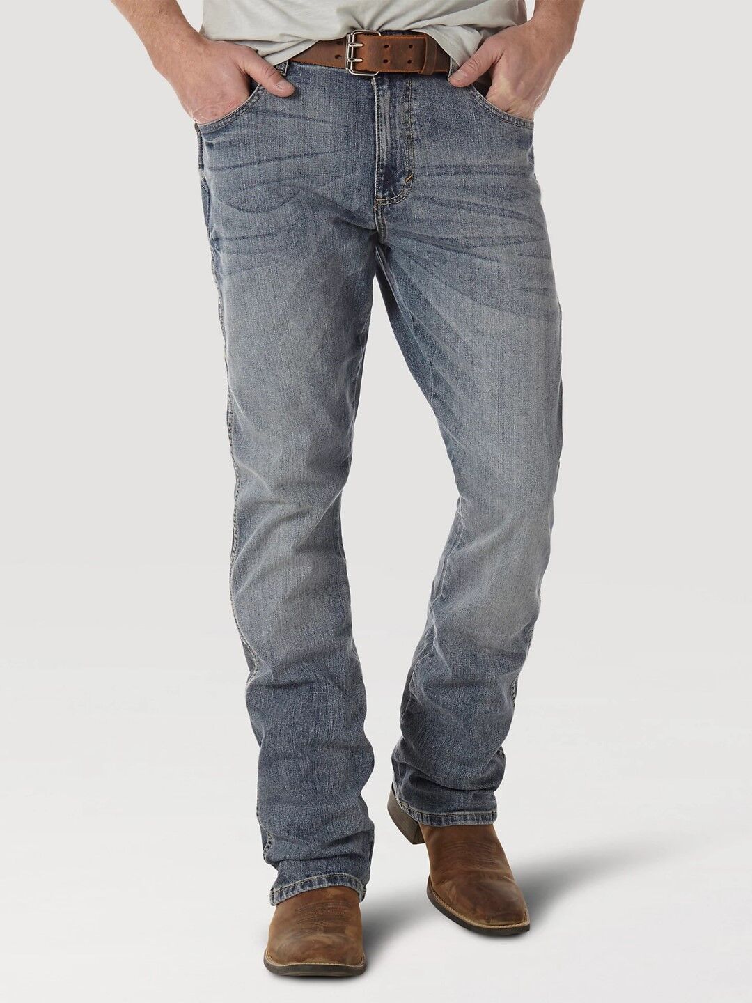 Wrangler Men's Retro Slim Fit Bootcut Jean in Greeley